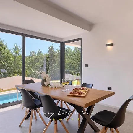 Apartman Prisunca - Swimming Pool 公寓 帕津